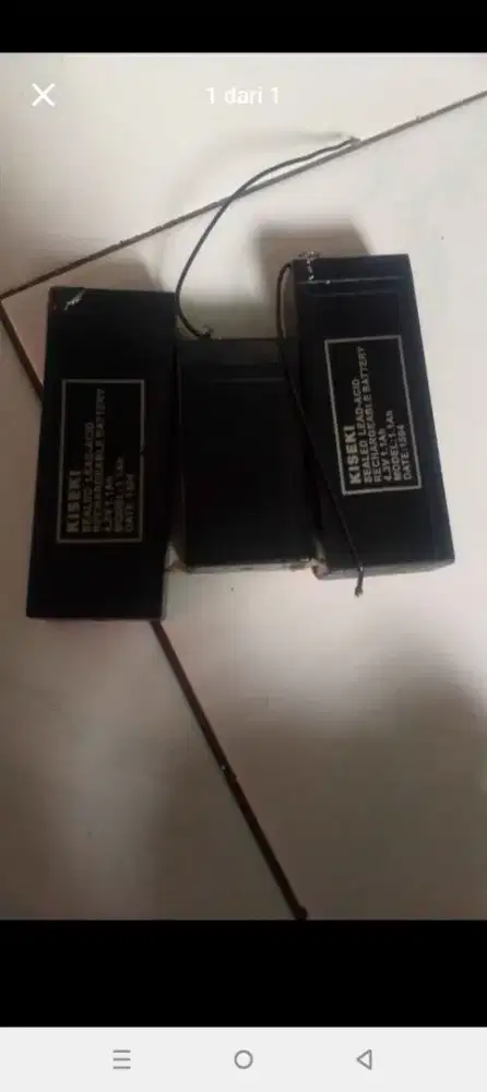 Baterai aki kering bekas