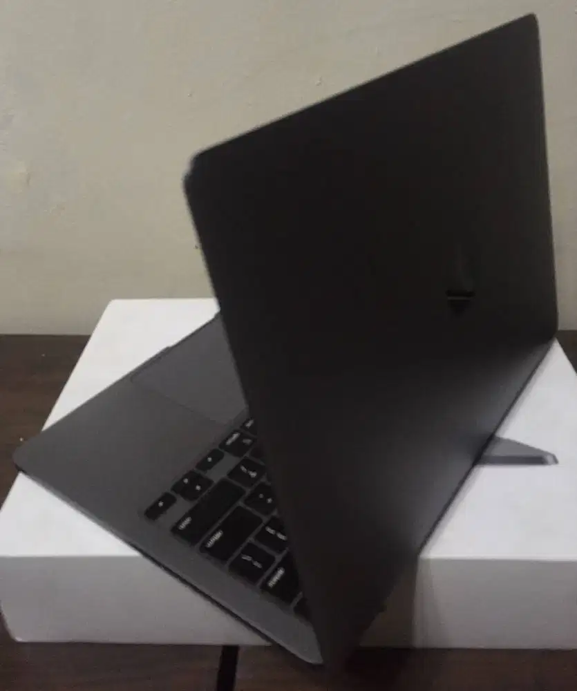 Macbook Pro Retina 13 inch 2020 Mulus