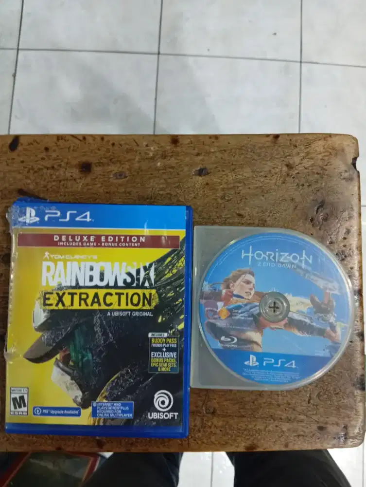 KASET PS4 BEKAS ORIGINAL(BACA DESKRIPSI)