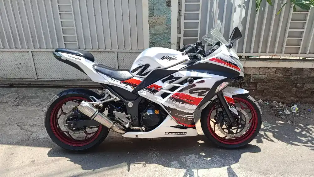 KAWASAKI NINJA 250 FI TT BT TUKAR TAMBAH BARTER