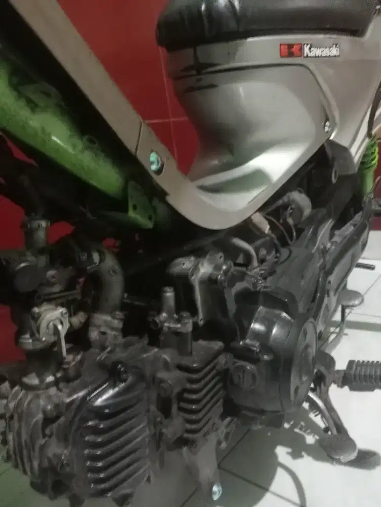Motor bebek Kaze r