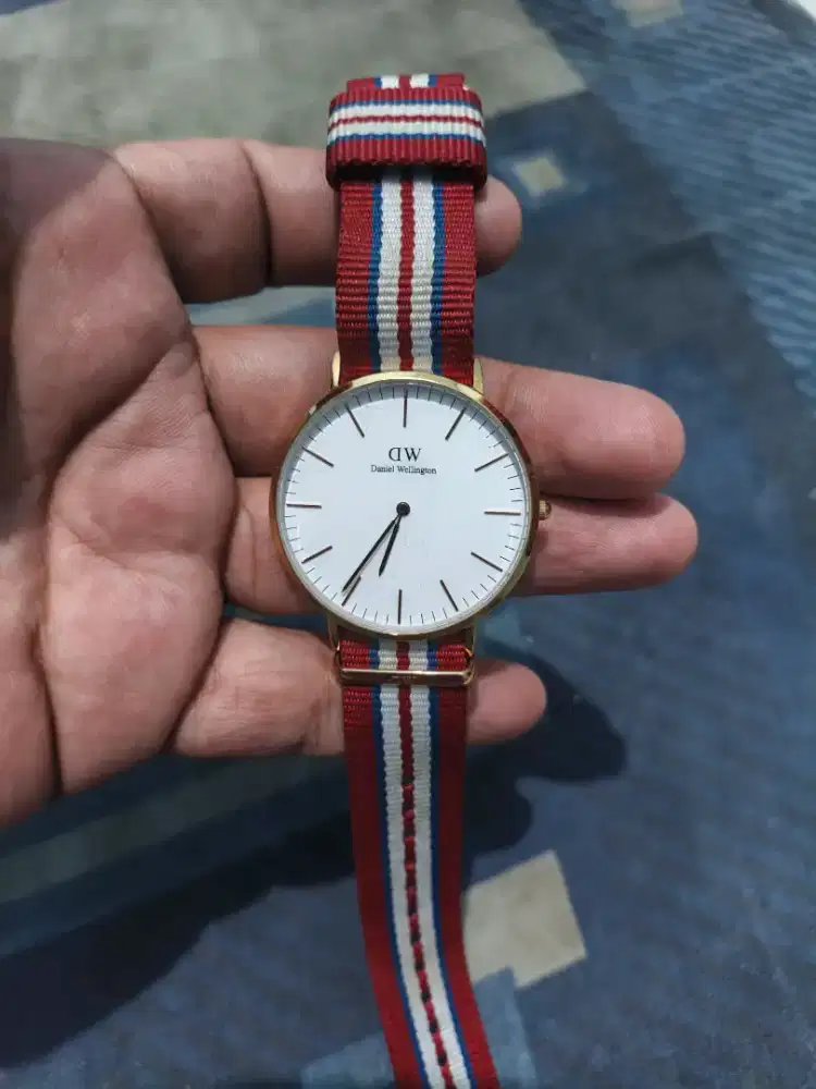 jam tangan Daniel Wellington original