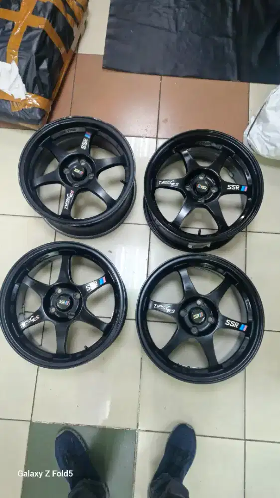 Pelek mobil racing Ring 16