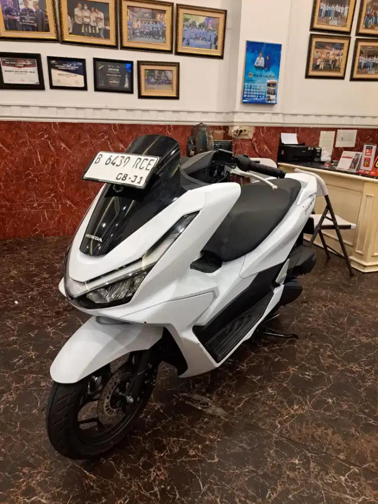 Hub ima . Pcx 160 Cbs 2026 New Color . Free oli service Garansi mesin