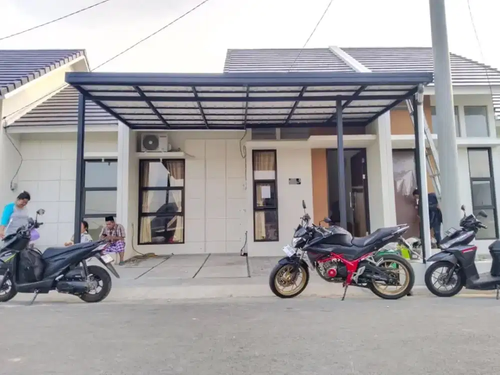 Kanopi kekinian atap rumah terpasang