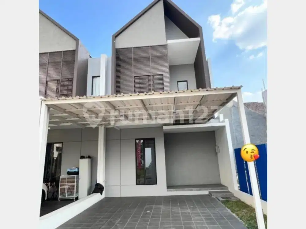 Rumah Cantik Ada Taman Belakang Cluster Melia Hyra, Graha Raya