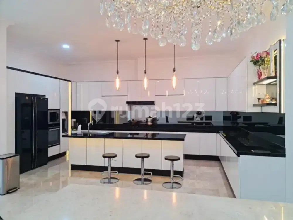 Dijual Rumah Siap Huni Rapi Terawat di Cluster Sutera Alba Alam Sutera