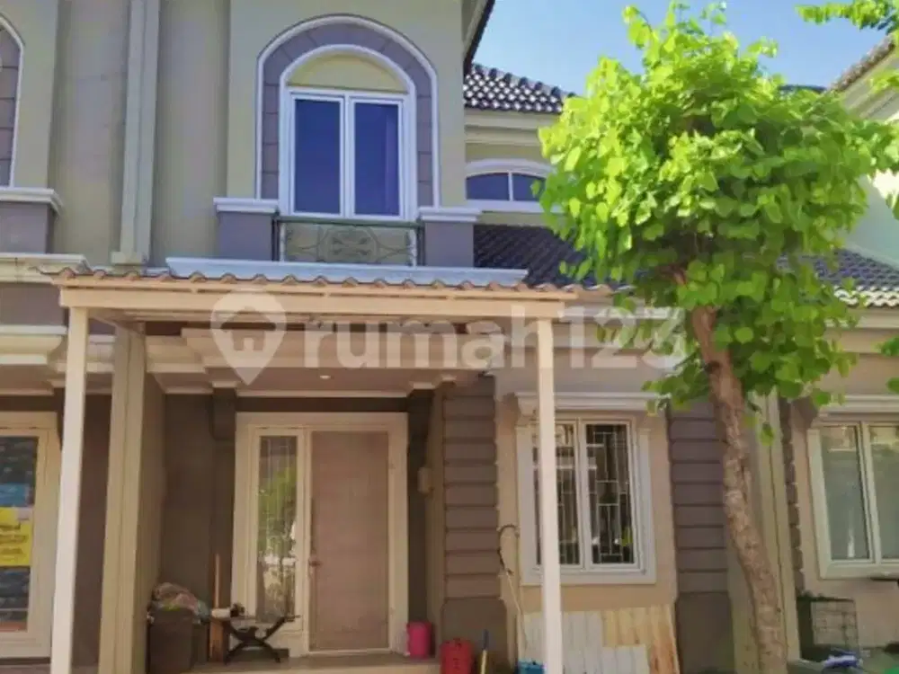 Rumah 2 Lantai Semi Furnished Dekat Pintu Tol dan Stasiun di BSD