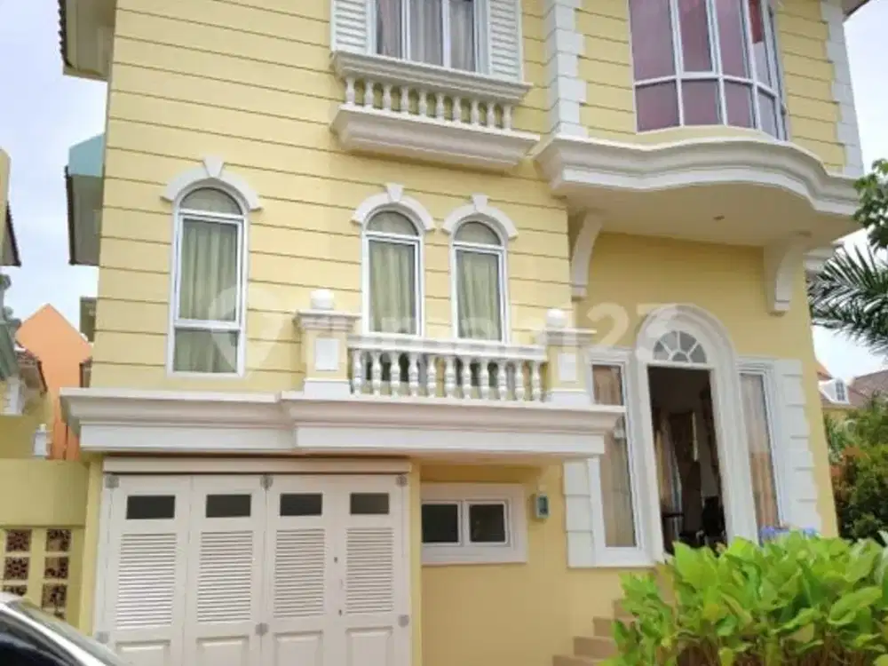 Rumah Hook PPJB Hadap Selatan Dijual Cepat di Gading Serpong
