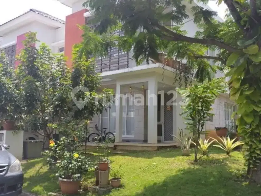 Rumah Cantik Hook Jual Cepat Sudah Renovasi di Summarecon Serpong