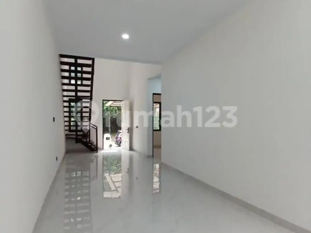 Dijual Rumah Brand New 2,5 Lantai di Delatino BSD