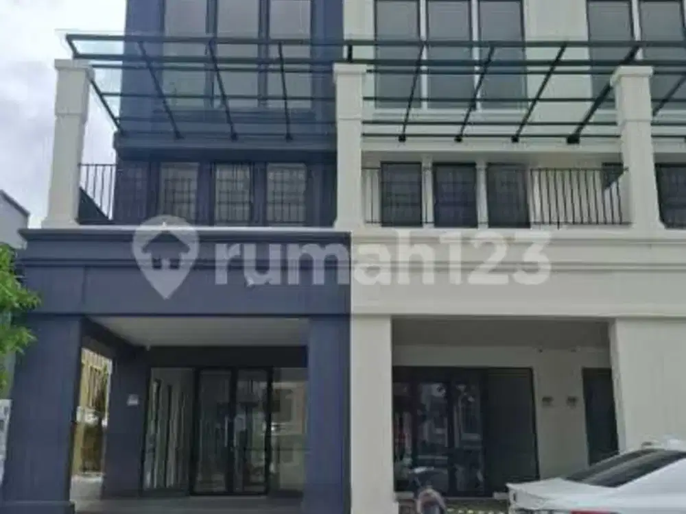 Ruko Gandeng Hook dan Badan 3 Lantai Siap Pakai di Gading Serpong