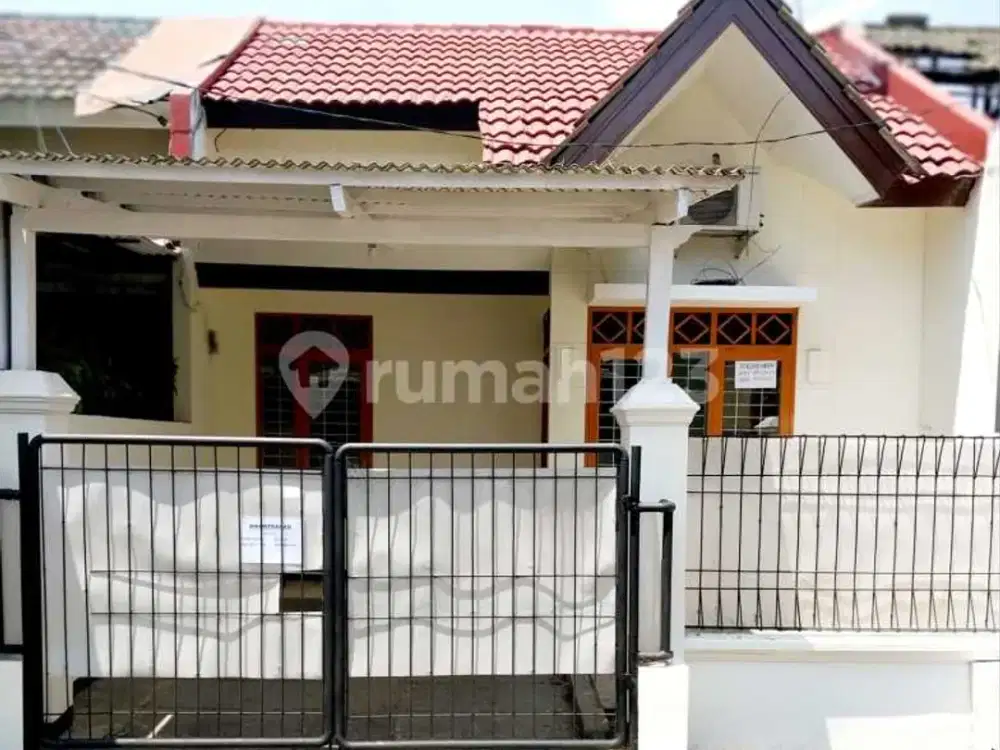 Rumah Unfurnish SHM 2 Kamar Tidur Lokasi Strategis di BSD Tangsel