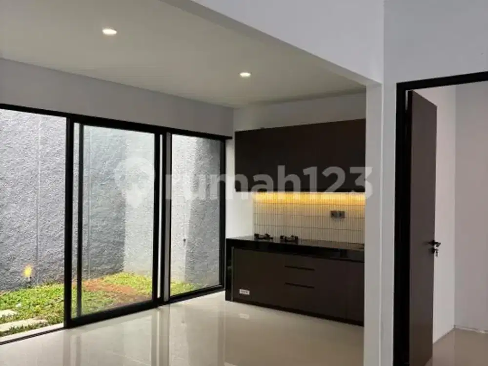 Rumah Hadap Utara 1.5 Lantai SHM Semi Furnish di Bintaro Tangsel