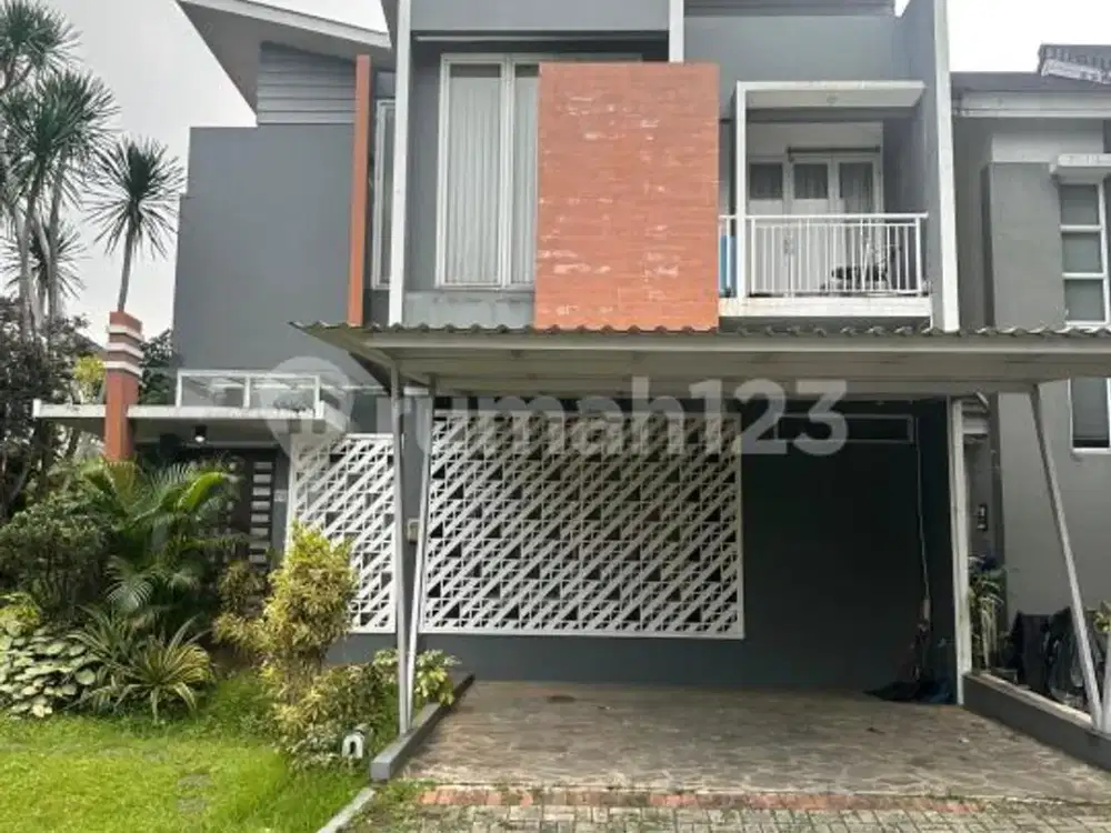 Rumah 2 Lantai Hadap Selatan Semi Furnished bisa Nego di BSD