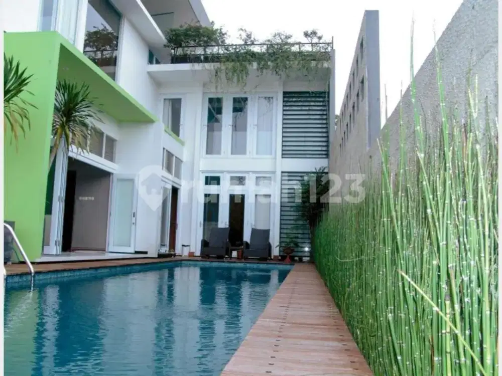Dijual Rumah Mewah - Sentul City Cluster Taman Parahyangan Golf