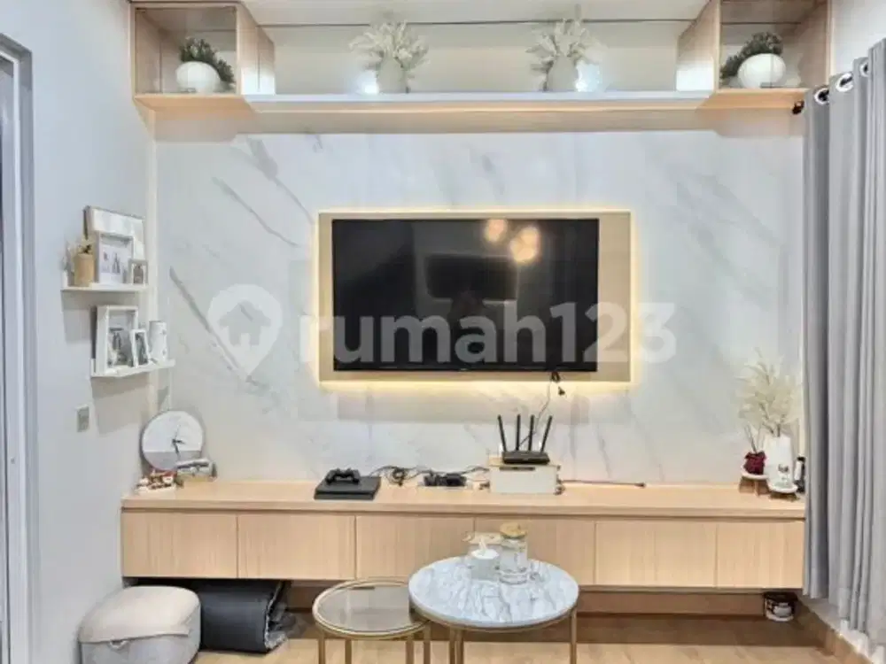 Rumah Hadap Selatan Shgb Full Furnished Sudah Renovasi di BSD