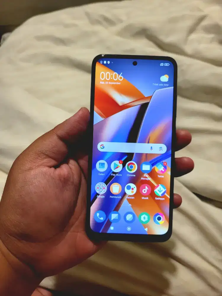 Poco M5s 6+2/128