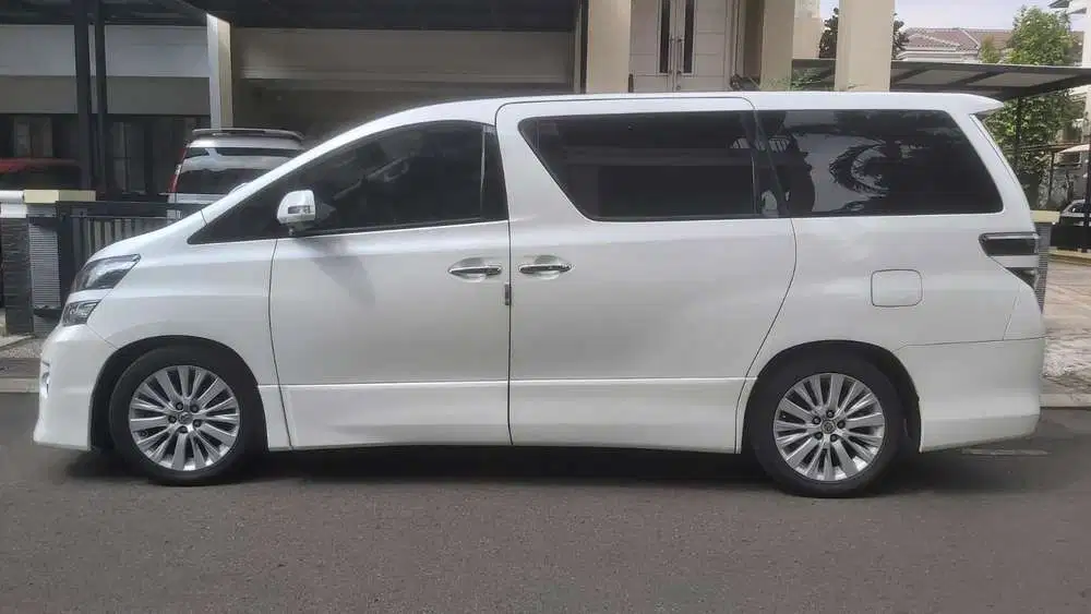 Toyota Vellfire 2014 Bensin