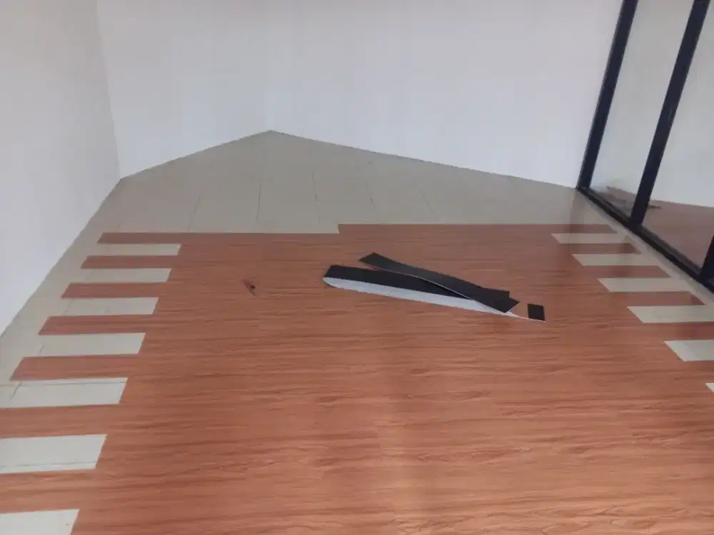 Jasa pasang vinyl lantai