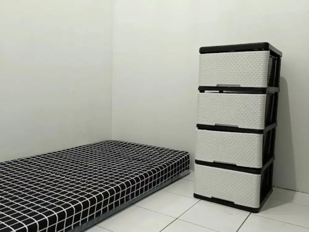 Jual Rumah Kost Bagus Cantik Lux Terawat Siap Huni Kondisi Selalu Penuh Lokasi Strategis Kawasan Industri Dekat Tol SHM PBB PBG Lengkap di Taman Holis