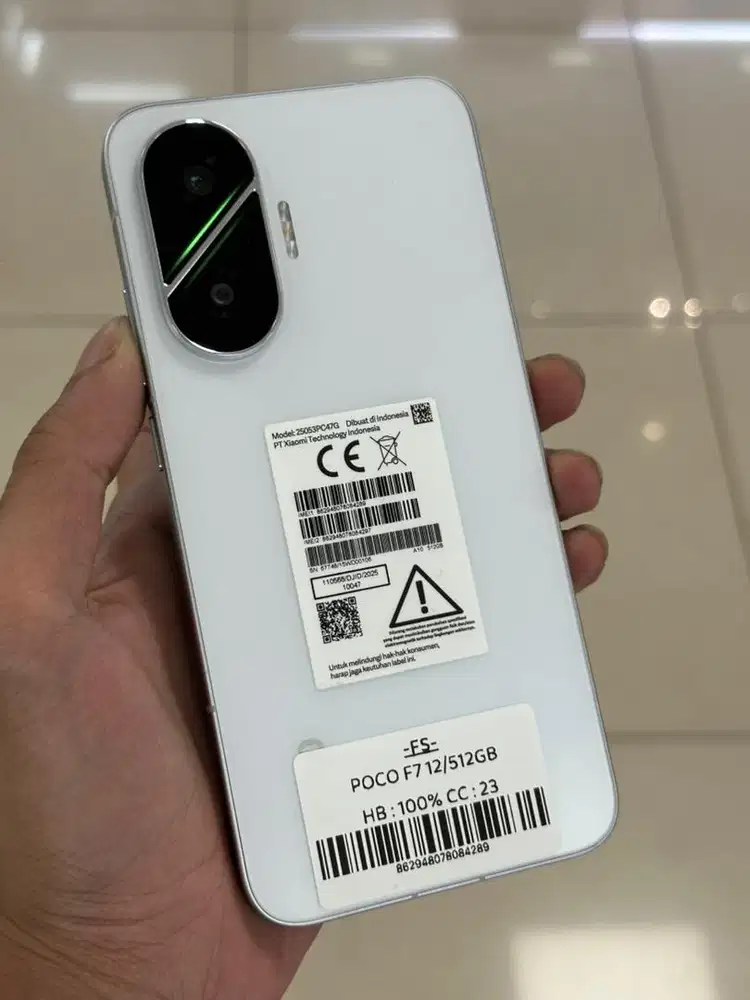 Poco F7 ram 12/512 like new