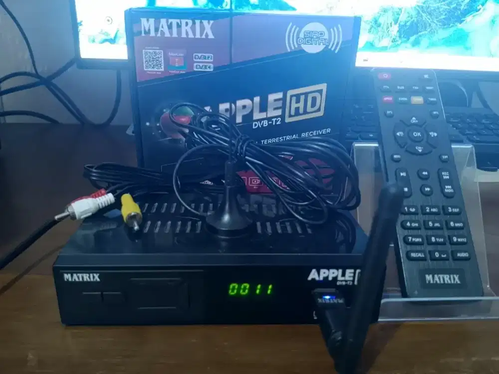 STB (Setup Box) Matrix Apple Merah Like New + Dongle + Antenna Mini