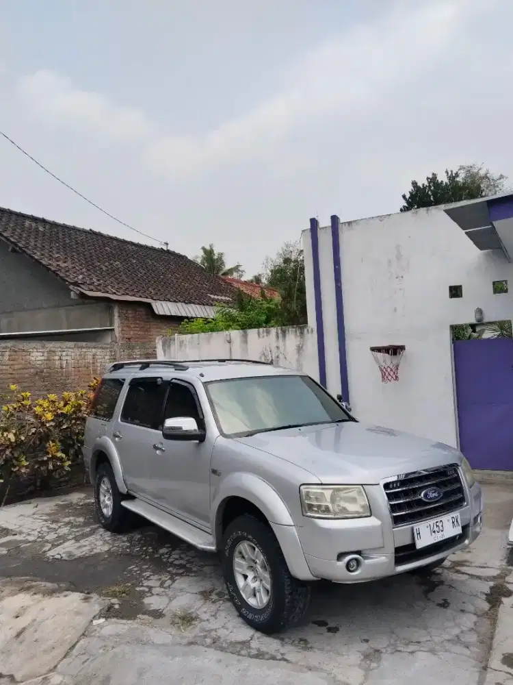 Ford Everest 4x2 Diesel M/T 2008 Silver
