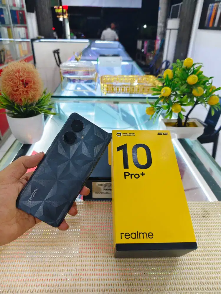 Realme 10 Pro Plus 5G Ram 8+8Gb/ 128Gb Fullset Mulus Original 100%
