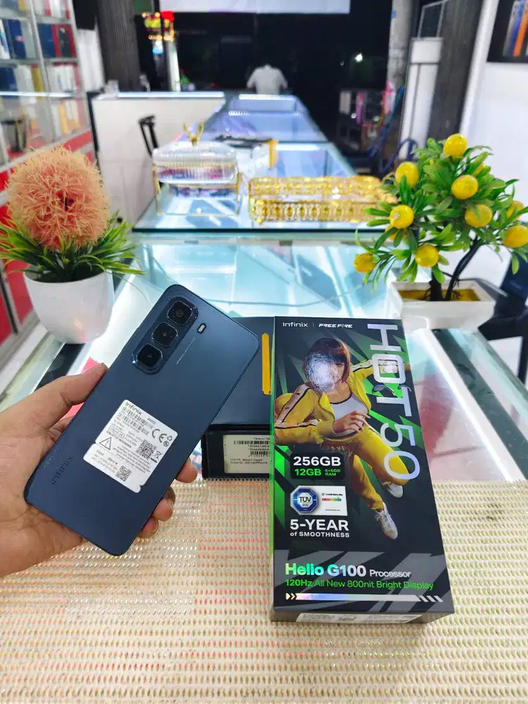Infinix Hot 50 Ram 6+6Gb/ 256Gb Fullset Mulus Original 100% Bergaransi