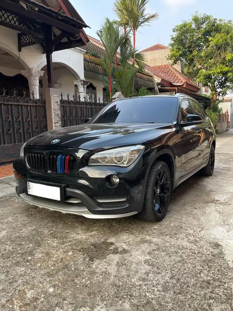 BMW X1 AT 2014 BLACK ON BROWN