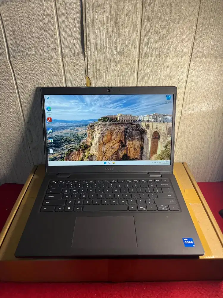 Dell lattitude 3420 core i5 generasi 11 1.4 ghz