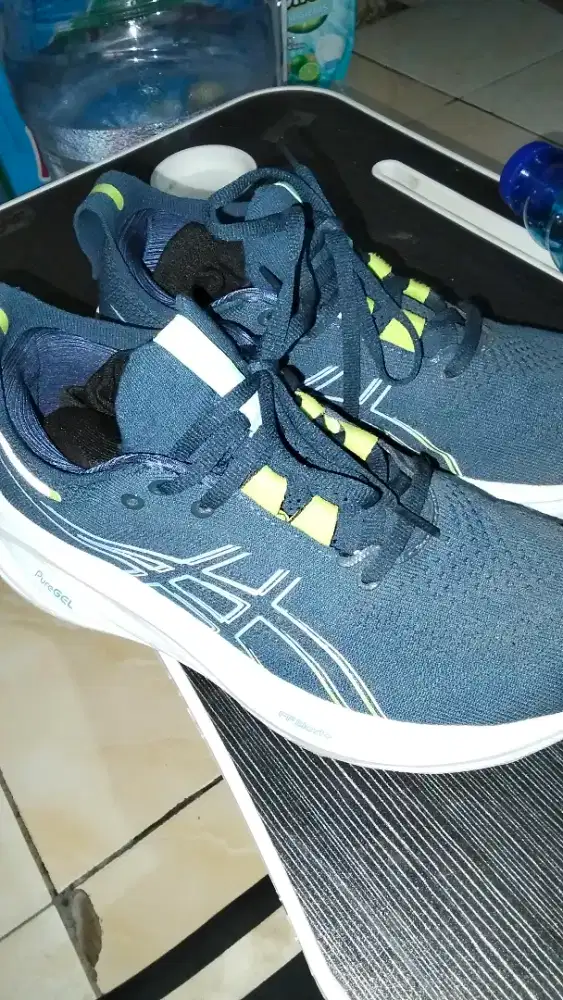 Sepatu Sneaker Pria