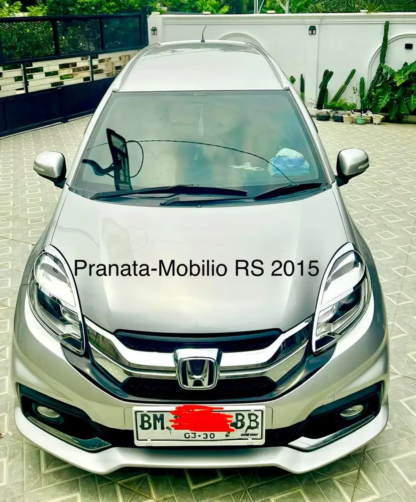 DIJUAL HONDA MOBILIO RS 1.5 MT 2015 — TANGAN PERTAMA