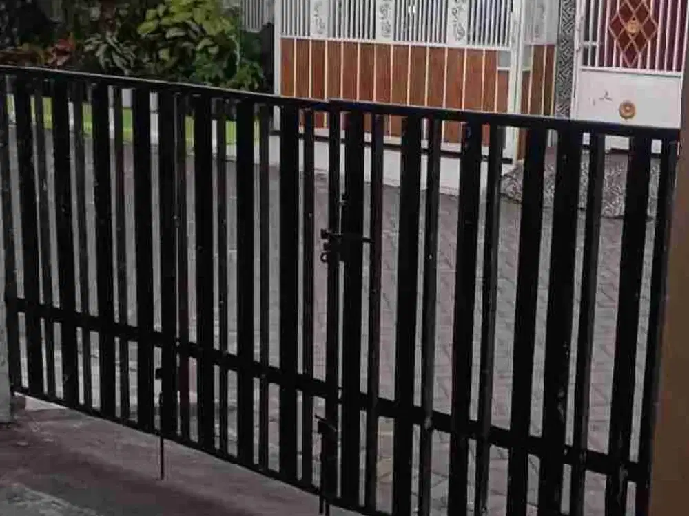 Di jual rumah siap huni mepet surabaya
