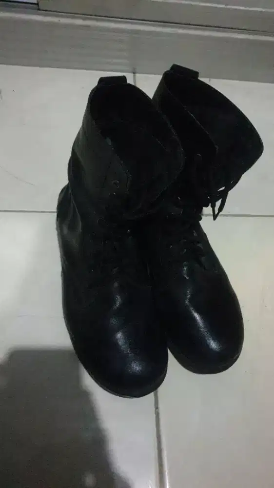 Sepatu PDL Security
