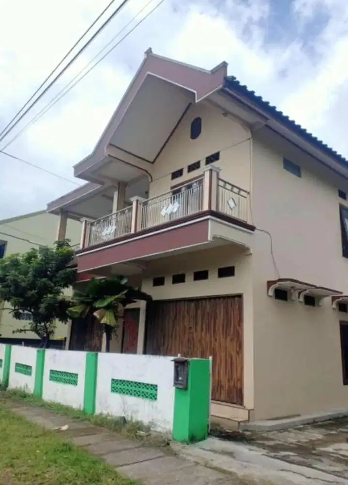 Disewakan Ruko 2 lantai untuk usaha / kantor