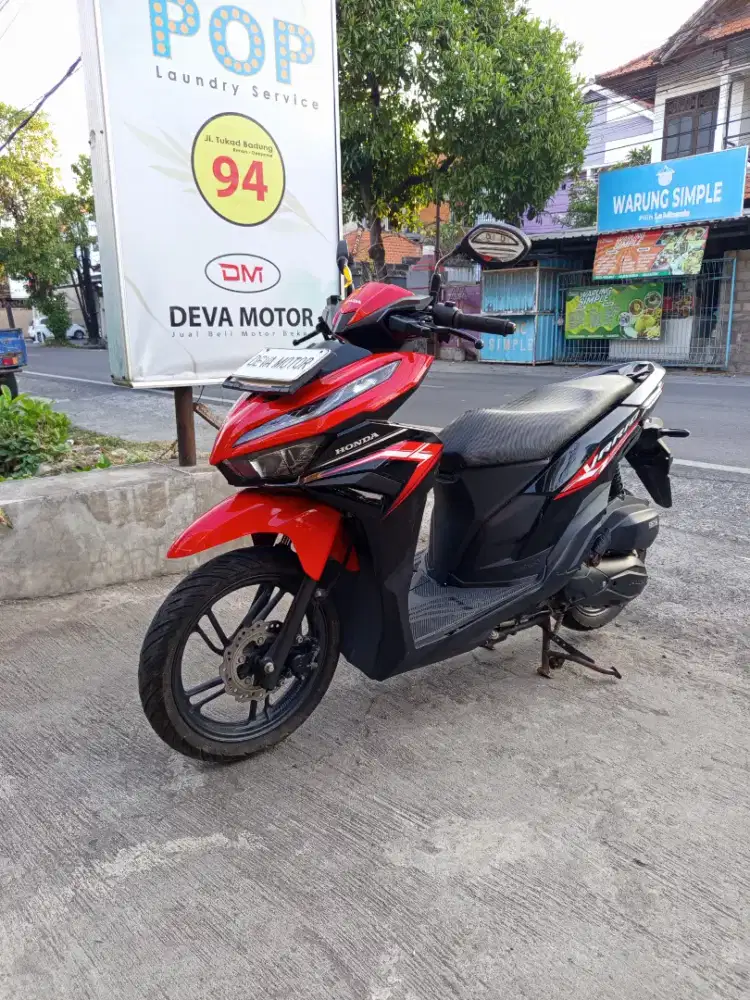 Vario 125 hitam merah bisa kredit Deva motor