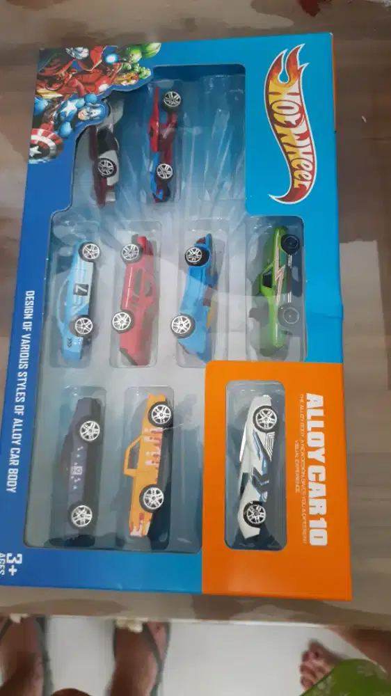 Mainan anak laki