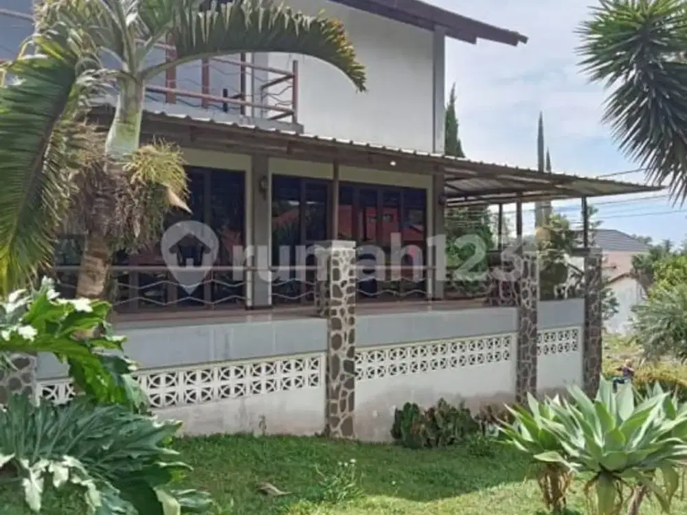 Dijual Rumah Villa 2 Lantai Murah di Villa Istana Bunga Parongpong Lembang Bandung Barat