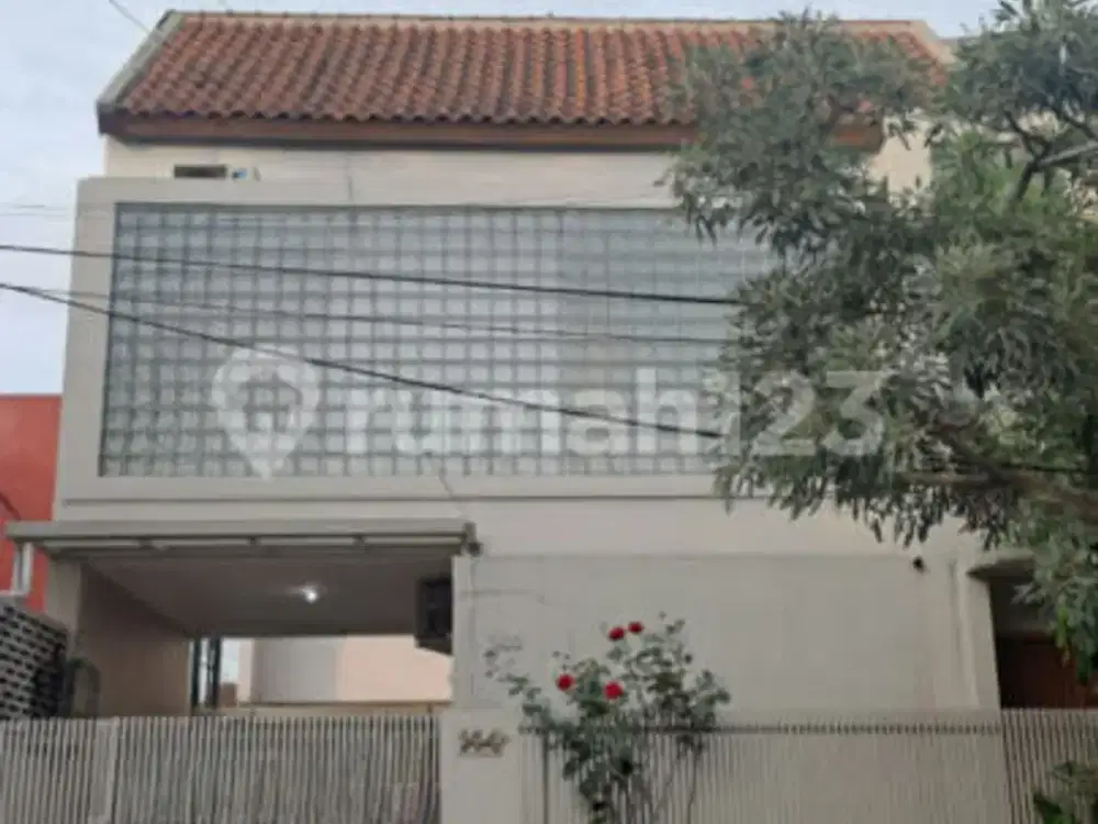 Dijual Rumah Modern Minimalis di Sarijadi Bandung