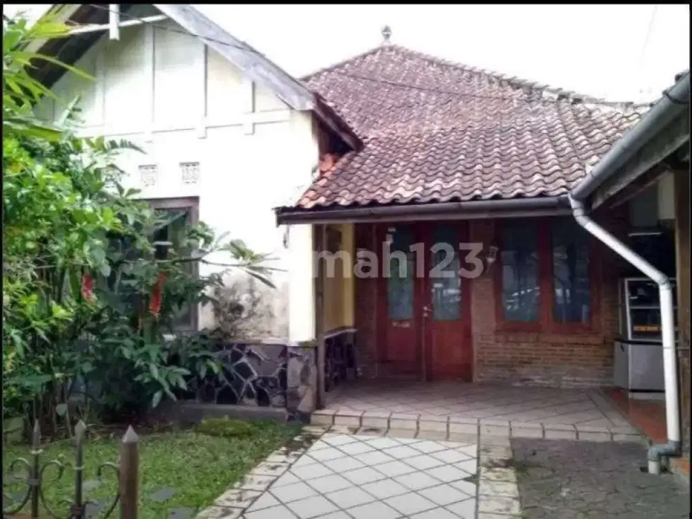 Rumah Lama Hitung Tanah Sayap Riau Bandung