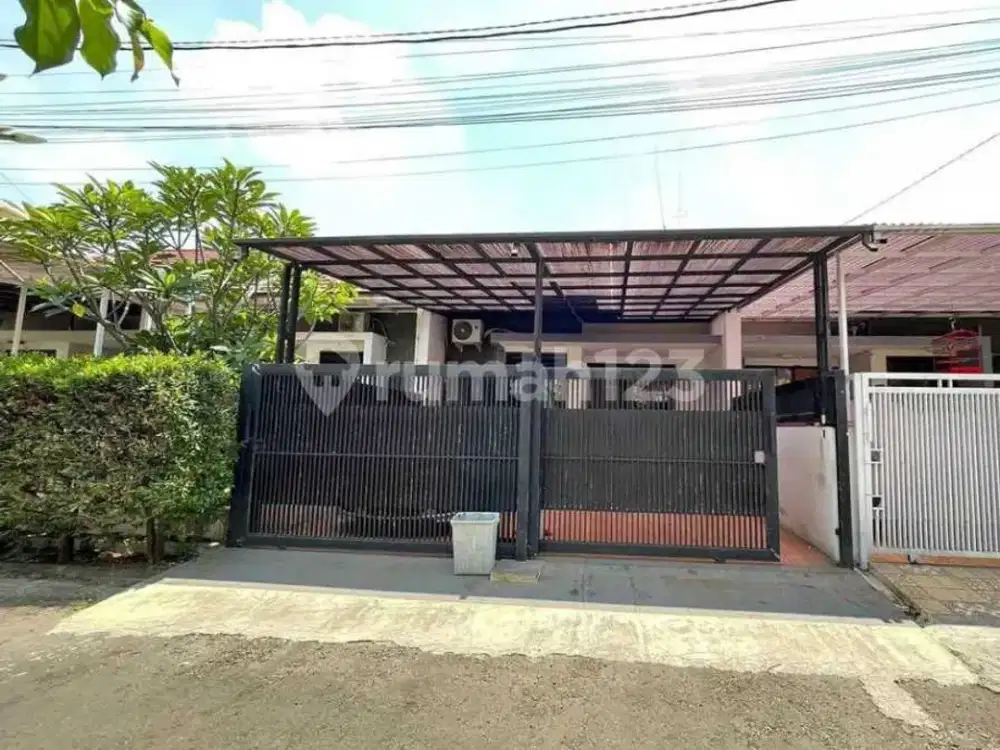 Rumah Siap Huni Terawat di Komplek Puri Dago Antapai Bandung