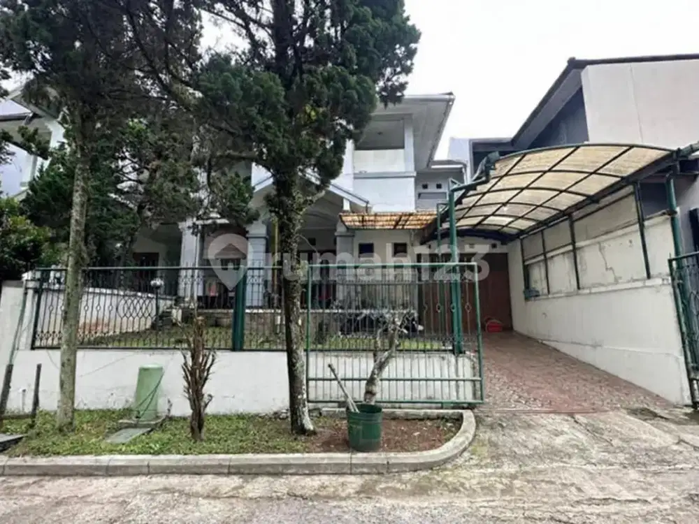 Dijual Rumah Terawat Siap Huni di Komplek Setra Duta Bandung