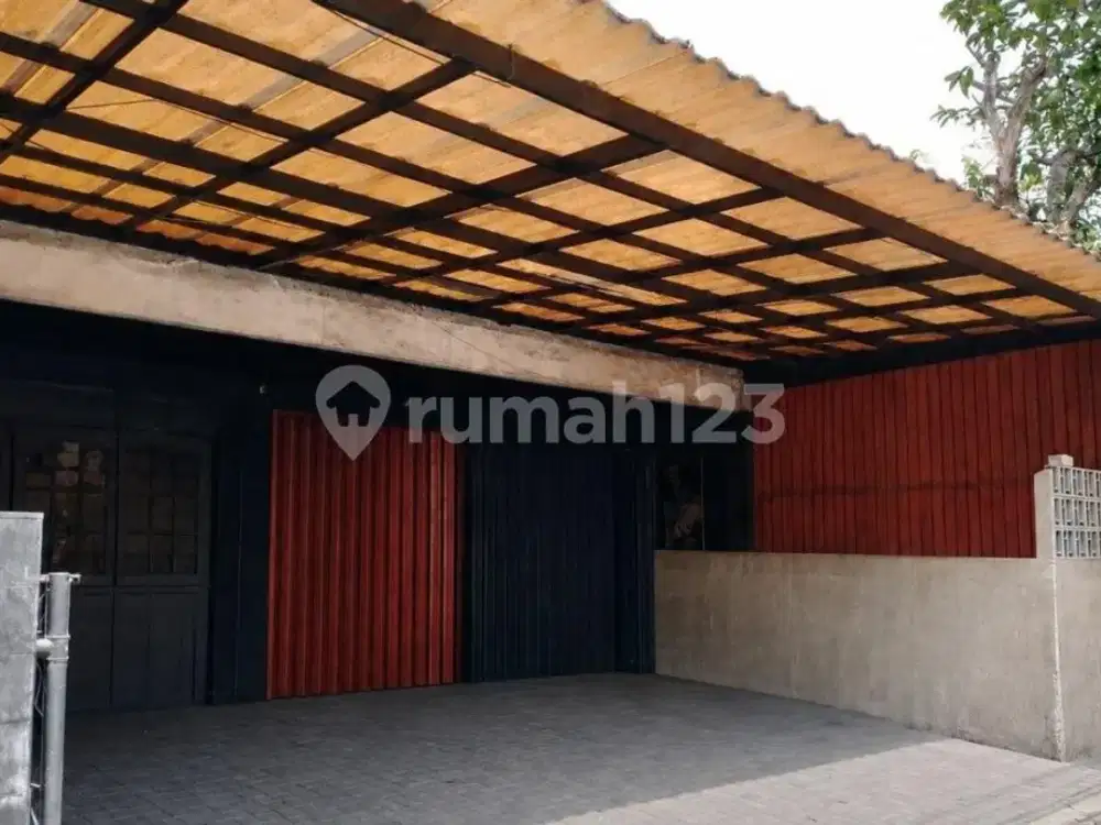 Dijual Rumah dan Tempat Usaha di Burangrang Bandung