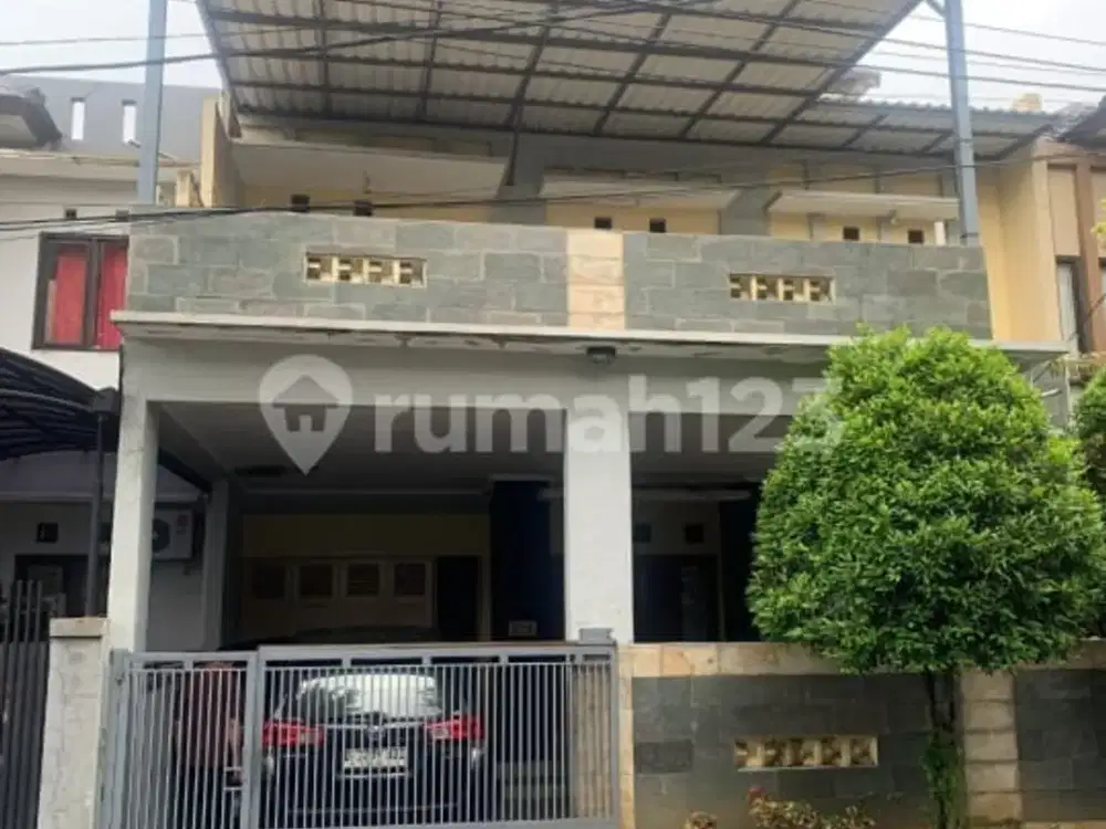 Dijual Rumah 2 Lantai Siap Huni di Buah Batu Regency Bandung