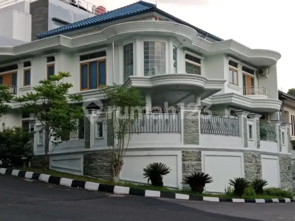 Dijual Rumah 2 Lantai Siap Huni di Setra Duta Bandung Dekat Tol Pasteur