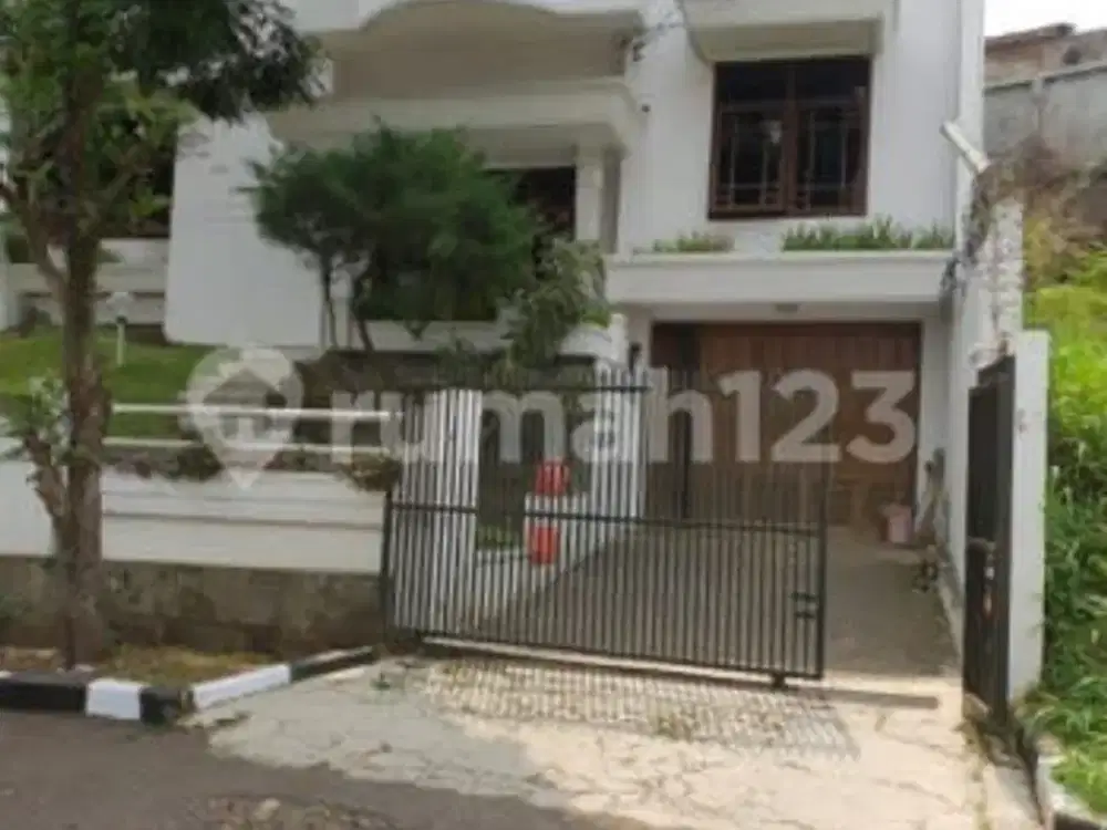 Dijual Rumah Siap Huni Di Lokasi Nyaman Di Komplek Surya Setra Bandung