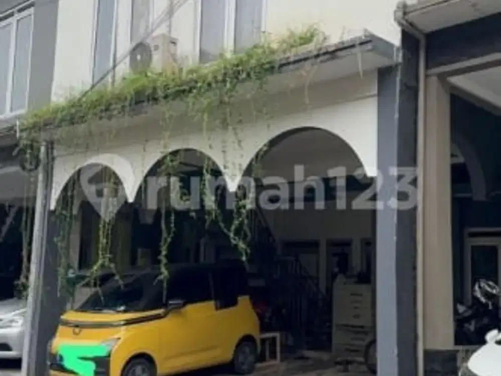 Dijual Rumah 2 Lantai Siap Huni Dalam Cluster One Gate di Jln Antapani Lama Bandung