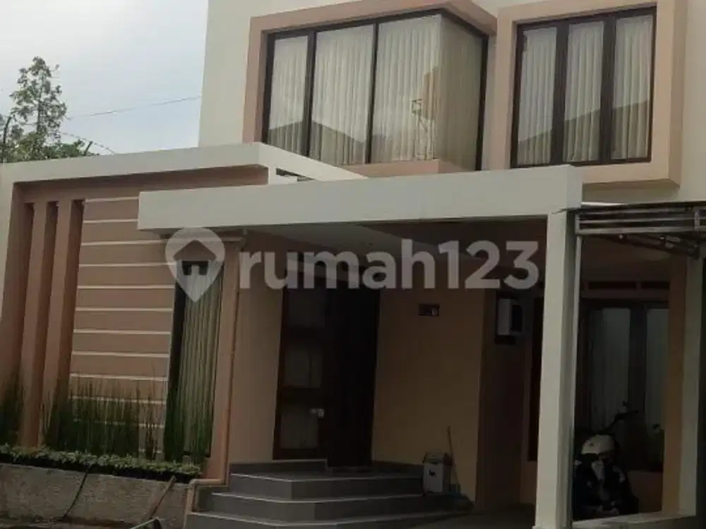 Jual Rumah Siap Huni 2 Lantai Dalam Cluster One Gate di Kawaluyaan Buah Batu Soekarno Hatta Bandung